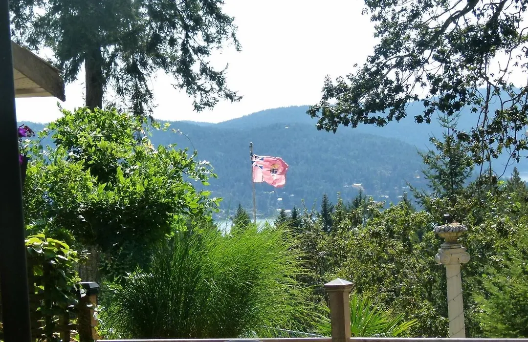 Rae Leigh Heights Bnb-1